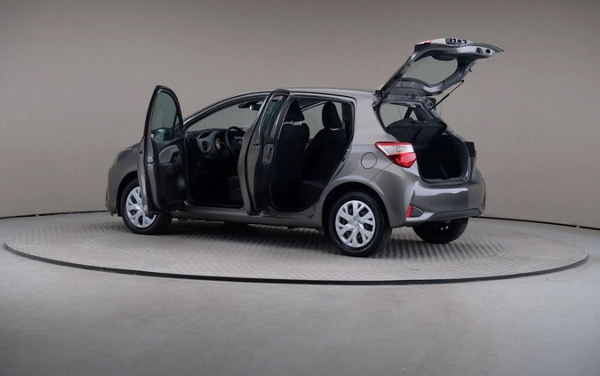 Toyota Yaris cena 58899 przebieg: 61325, rok produkcji 2020 z Luboń małe 154